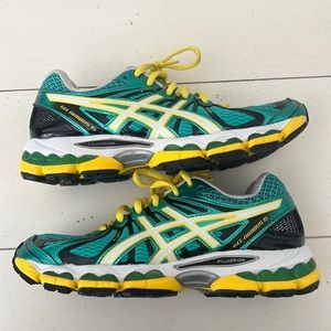 Asics Gel Nimbus 15 in vibrant green and yellow. Size 6.5 B Womens USA. Like New